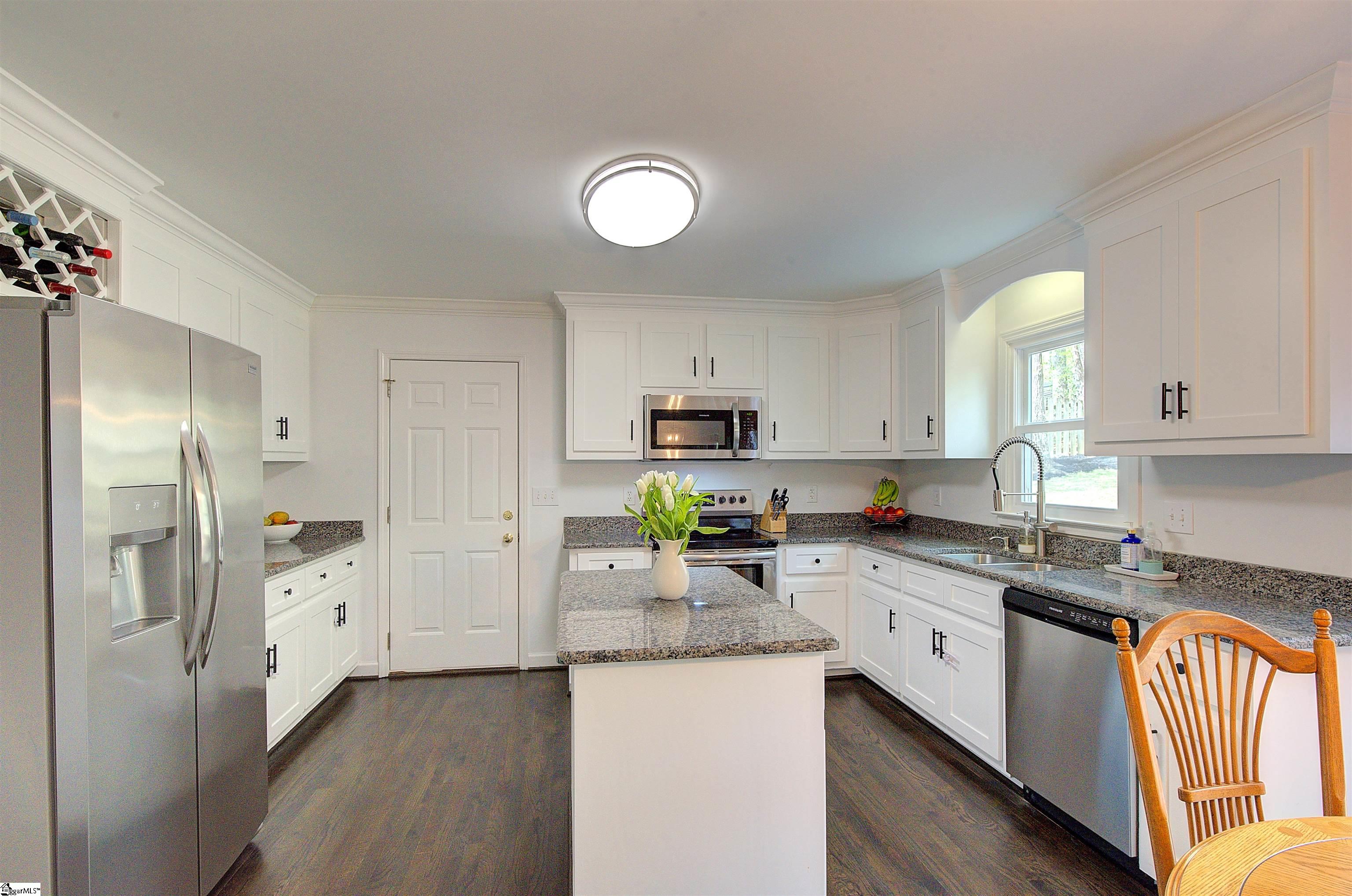 223 Rock Road Greer, SC 29651 - Photo 14 of 48