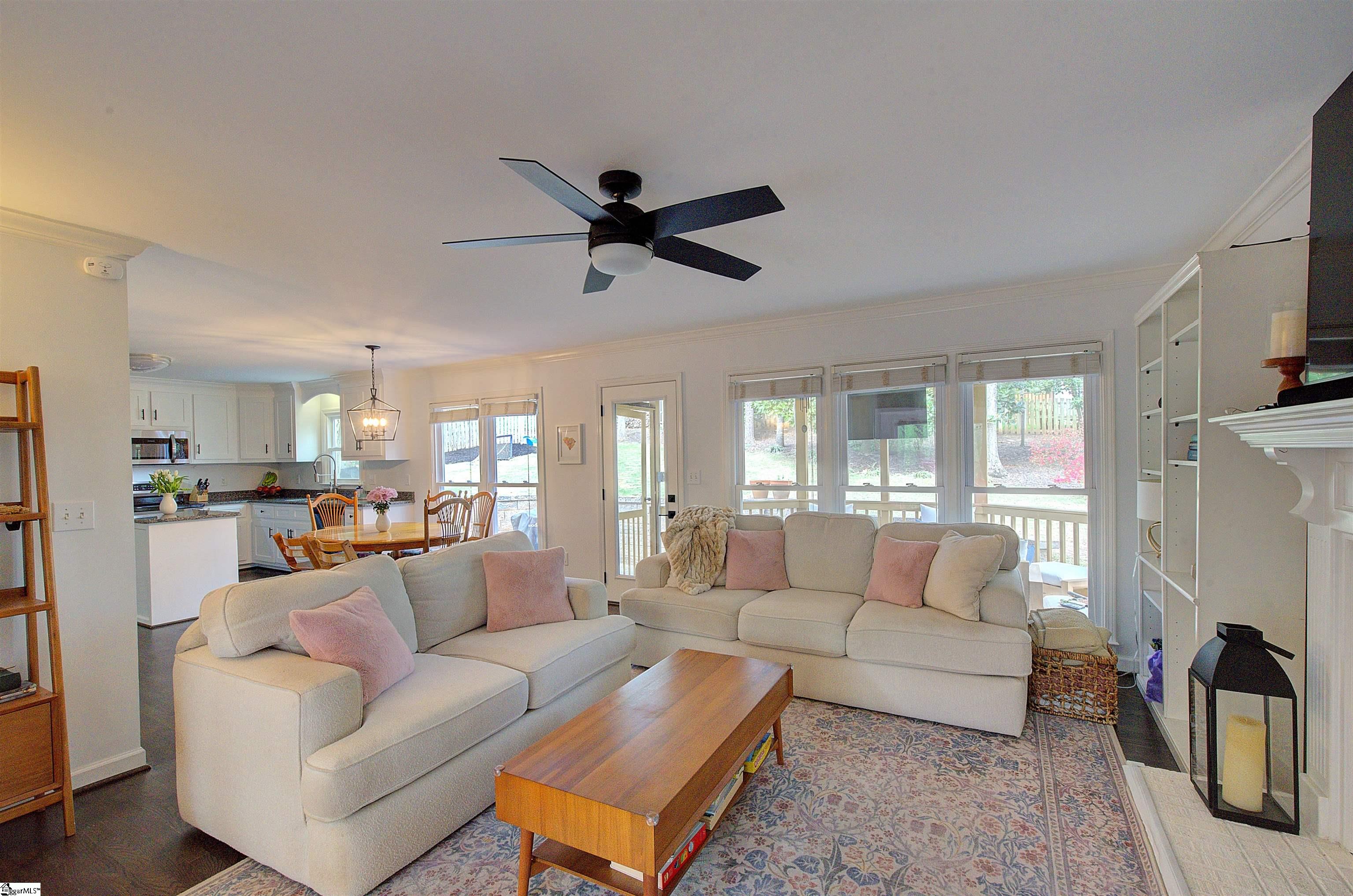 223 Rock Road Greer, SC 29651 - Photo 9 of 48