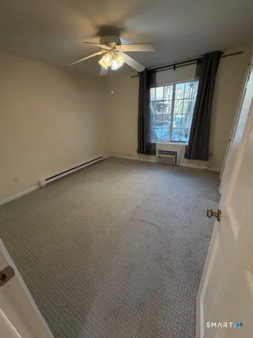 $2,250 | 8 Oakwood Avenue, Unit C3, Norwalk, CT 06850