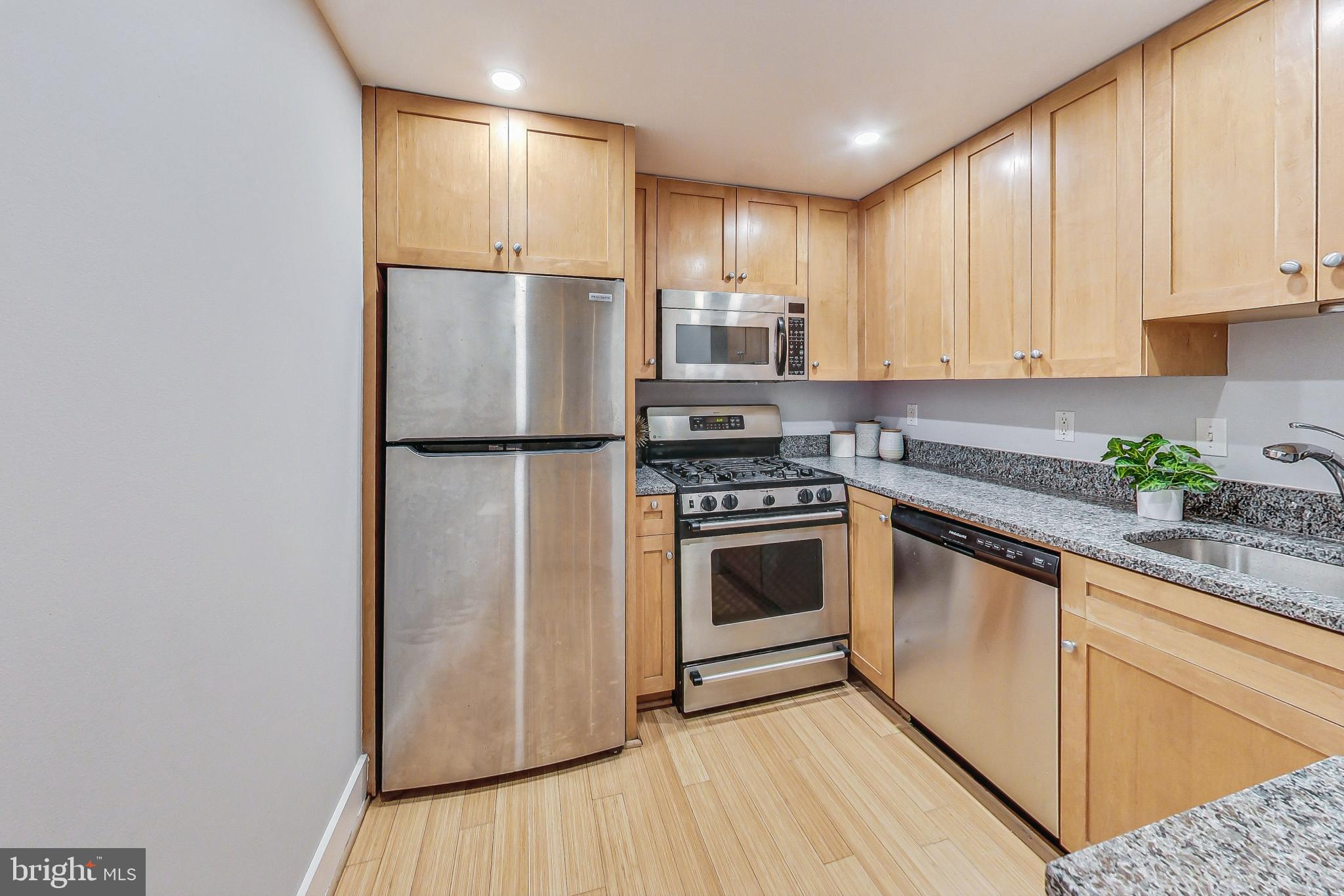 2328 Champlain Street Northwest, Unit 202 Washington, DC 20009 - Photo 13 of 19