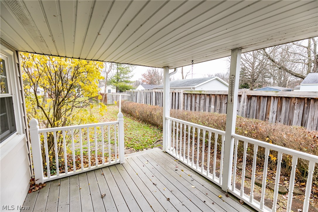 504 Metcalf Road Elyria, OH 44035 - Photo 11 of 32 Gallery Image 11