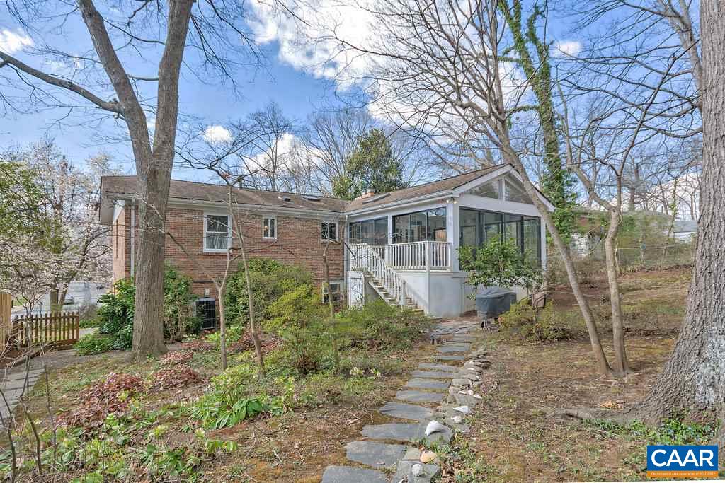 705 Village Road Charlottesville, VA 22903 - Photo 12 of 45 Gallery Image 12
