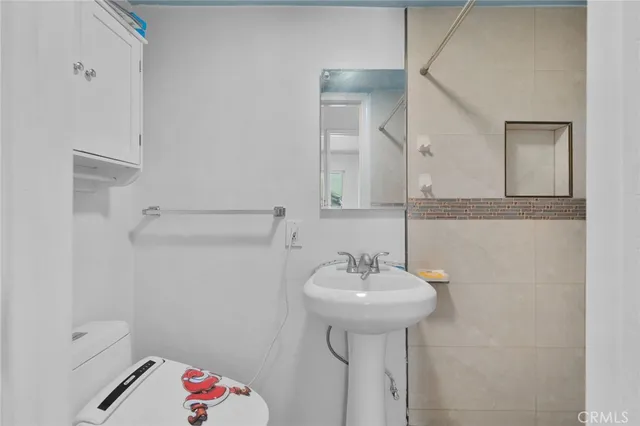 $789,000 | 516 North Moore Avenue, Unit A, Monterey Park, CA 91754