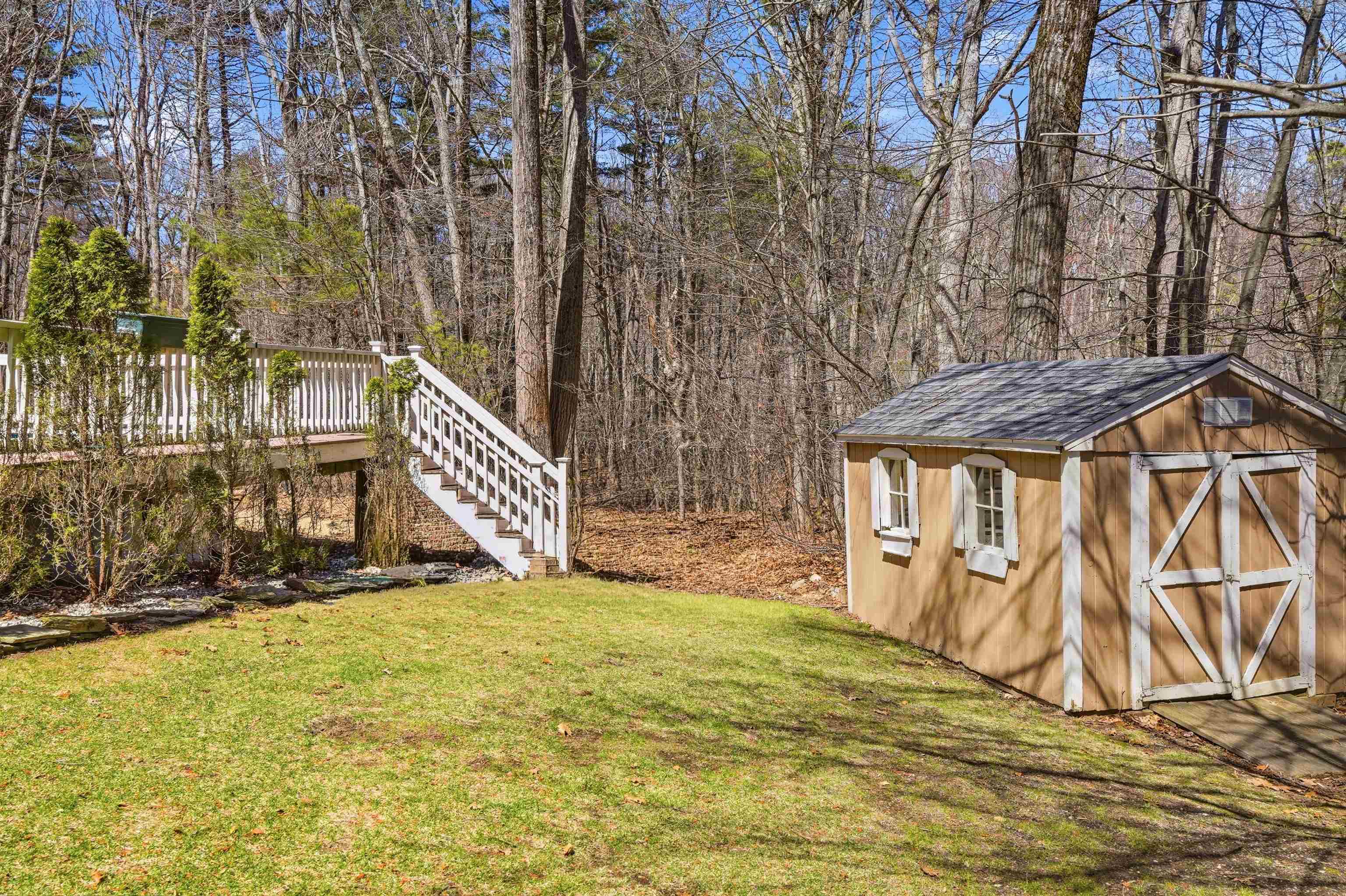 10 Hunter Drive Derry, NH 03038 - Photo 44 of 55