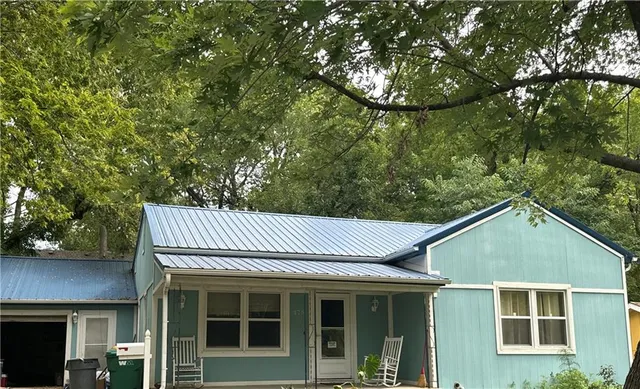 $195,000 | 175 Emerson Avenue, Bonner Springs, KS 66012