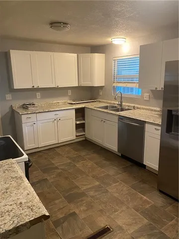 $195,000 | 175 Emerson Avenue, Bonner Springs, KS 66012