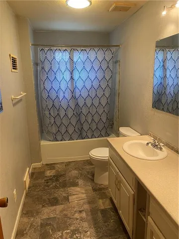 $195,000 | 175 Emerson Avenue, Bonner Springs, KS 66012