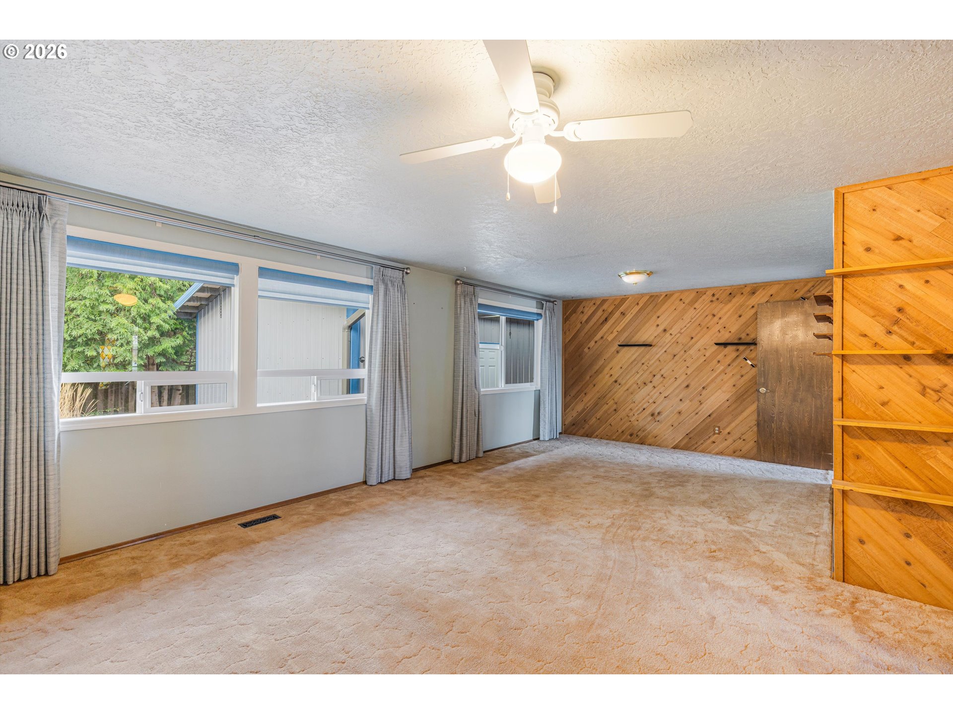 2245 Southeast Wendy Drive Gresham, OR 97080 - Photo 5 of 41