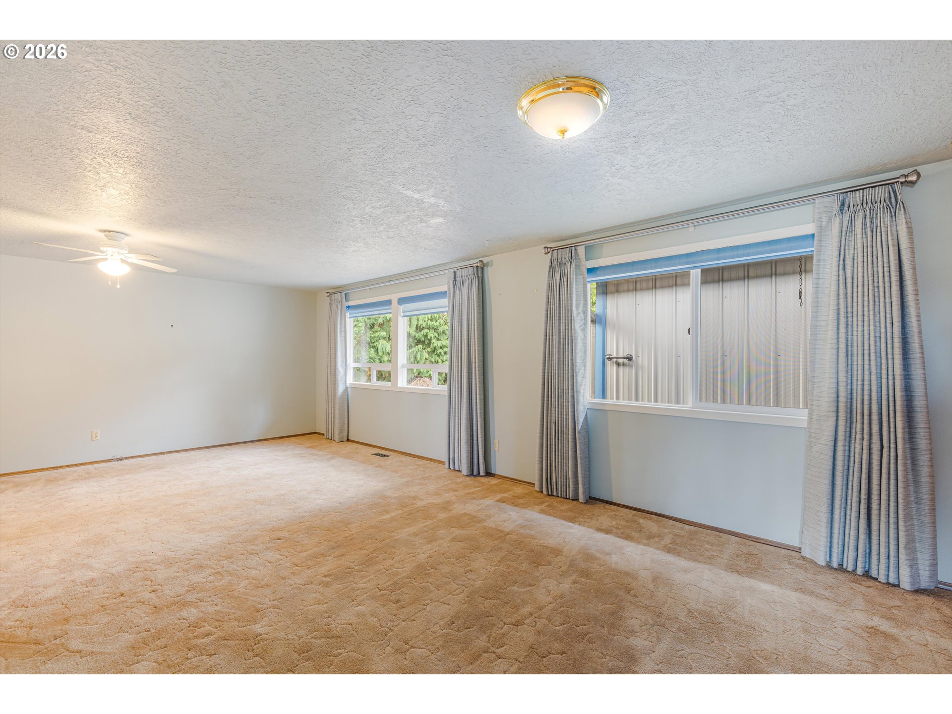 2245 Southeast Wendy Drive Gresham, OR 97080 - Photo 6 of 41