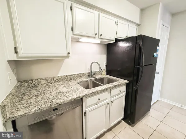 $1,950 | 1532 Lincoln Way, Unit 304, McLean, VA 22102