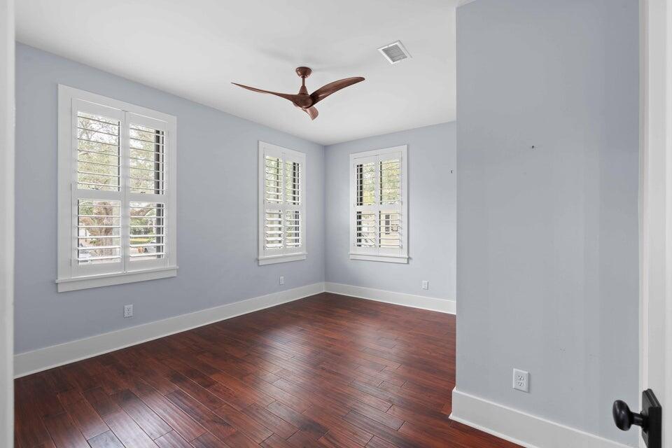200 Queen Street Mount Pleasant, SC 29464 - Photo 2 of 30 20251203180333262581000000-o