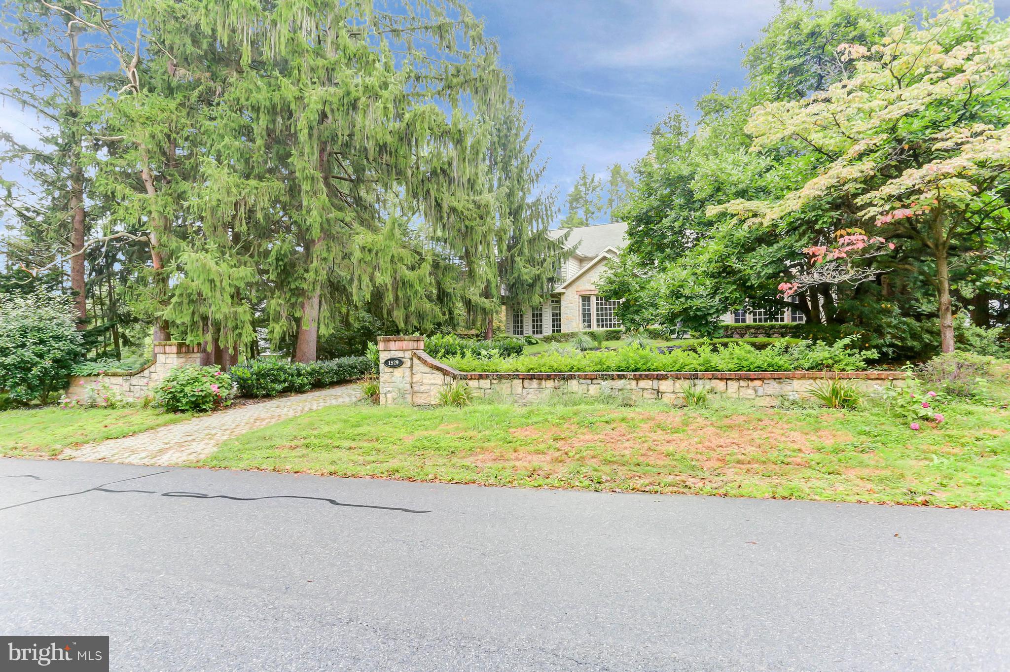 1529 Ridge Road Lancaster, PA 17603 - Photo 3 of 36 Gallery Image 3