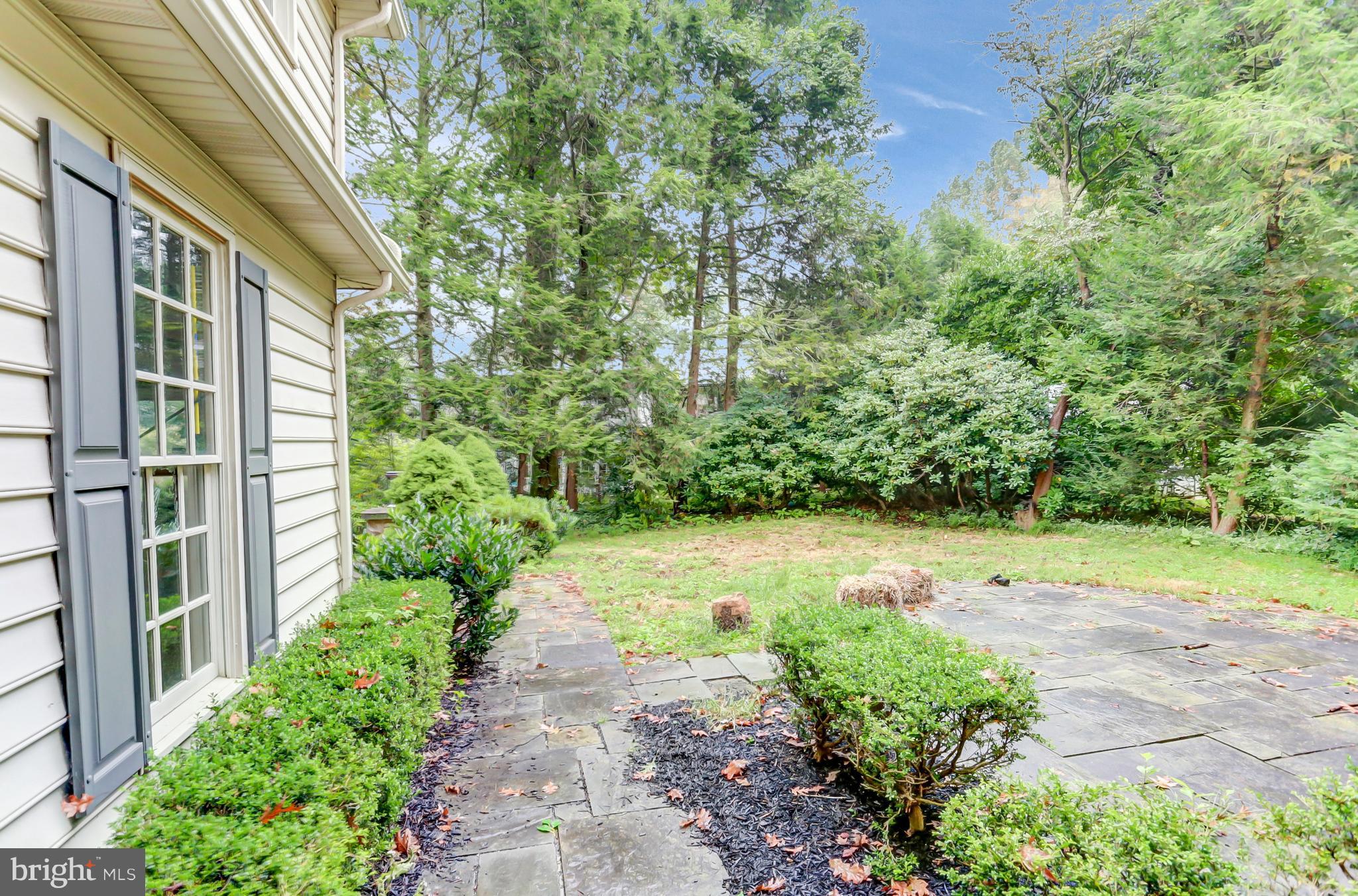 1529 Ridge Road Lancaster, PA 17603 - Photo 5 of 36 Gallery Image 5