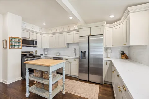 $499,000 | 735 Gunderson Avenue, Oak Park, IL 60304