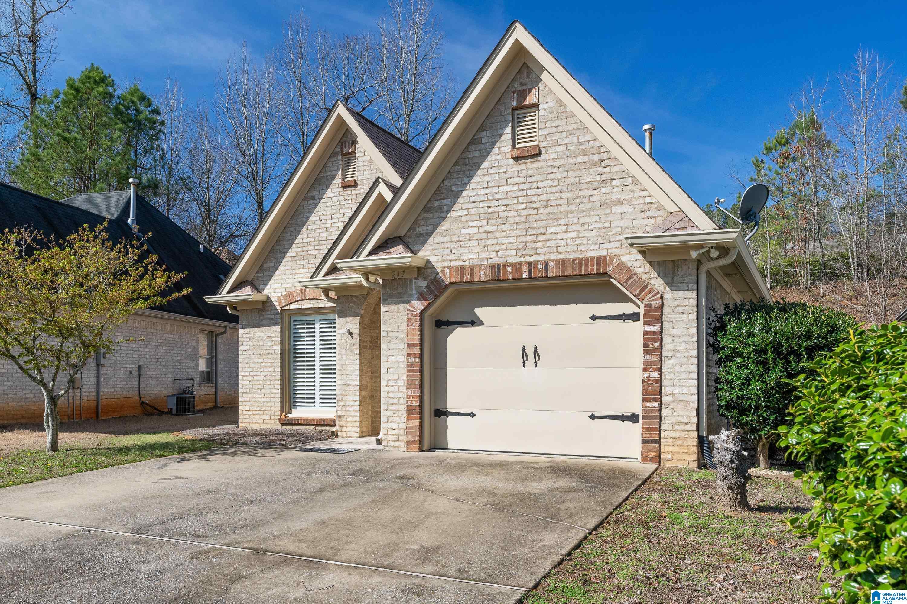 217 Springdale Drive Mount Olive, AL 35117 - Photo 3 of 23