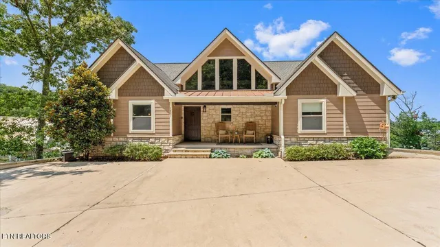 $1,557,000 | 1021 Sanctuary Shrs Way, Sevierville, TN 37876