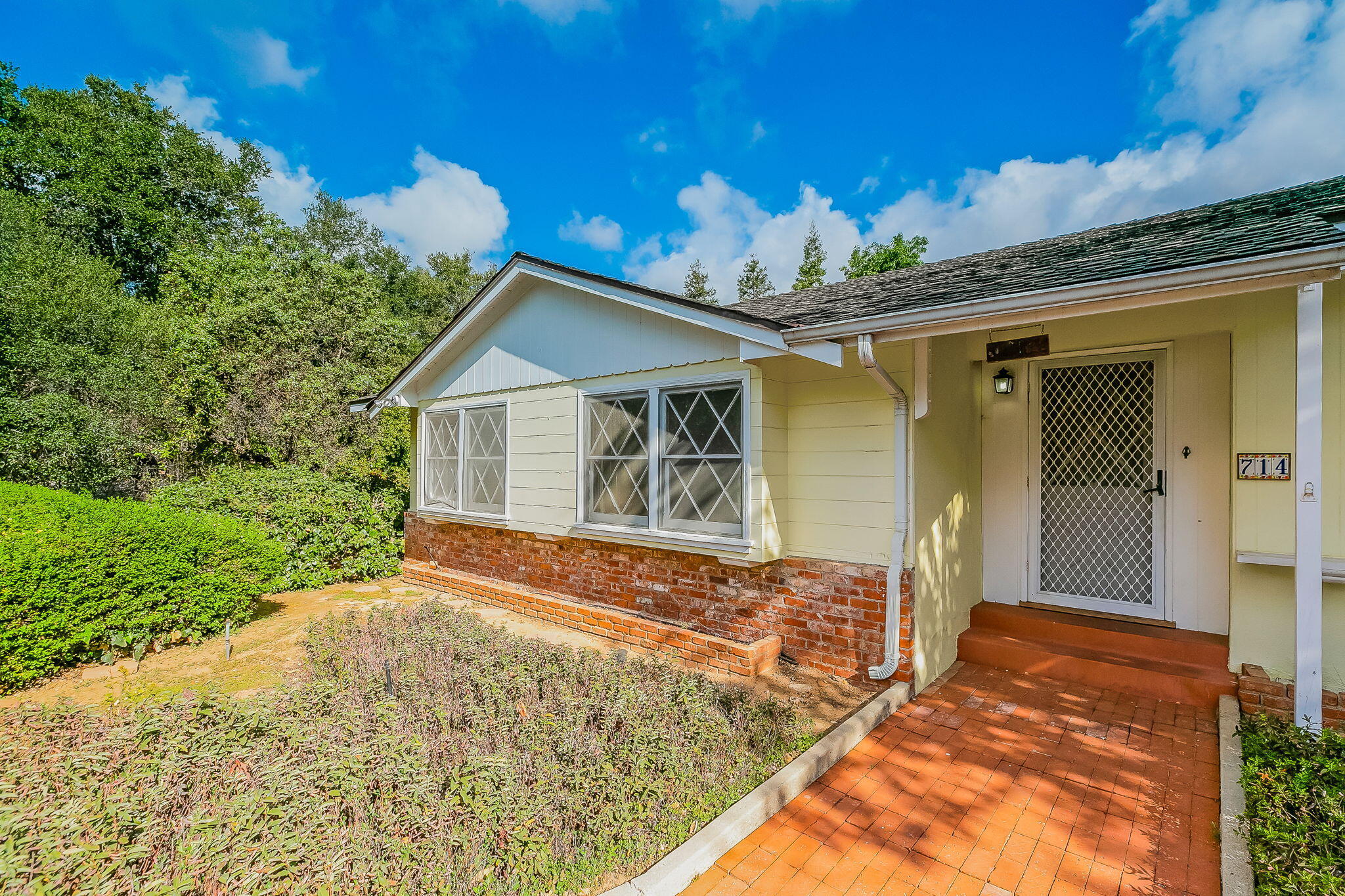 714 El Toro Road Ojai, CA 93023 - Photo 5 of 32 8-web-or-mls-UpmarketMedia_714ElToro-8