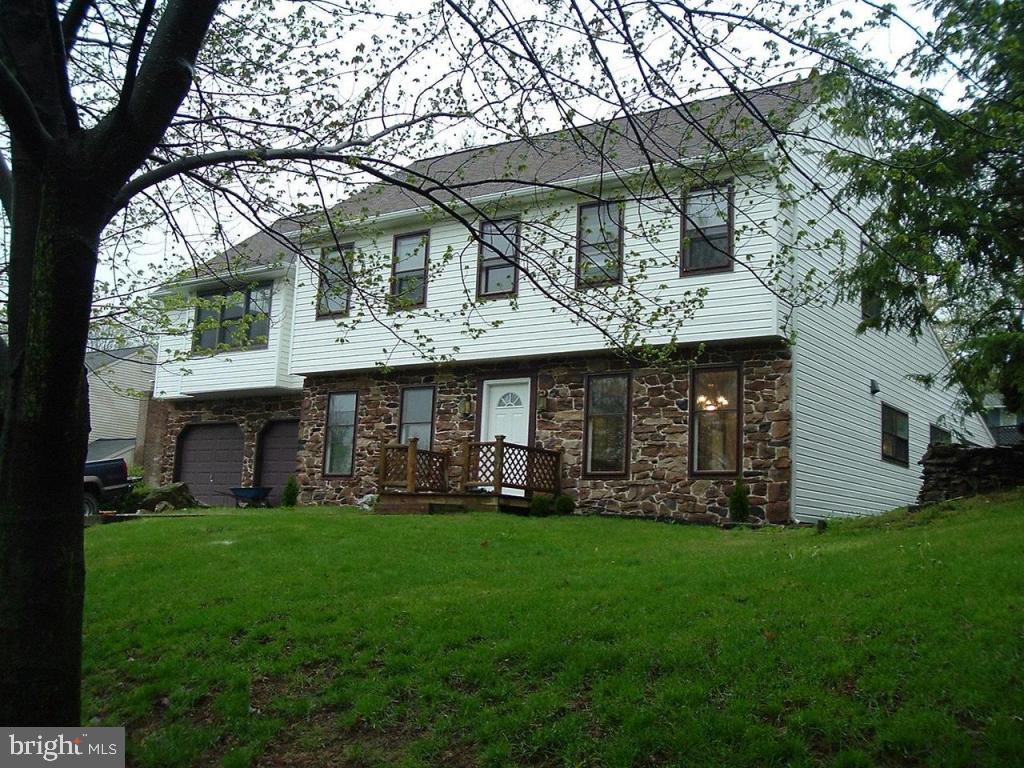119 Ridings Way Lancaster, PA 17601 - Photo 1 of 16 Gallery Image 1
