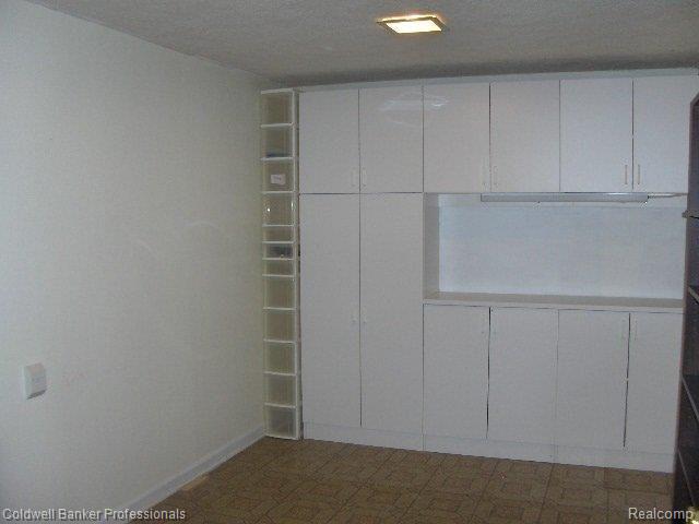 729 Rutgers Road Rochester, MI 48309 - Photo 18 of 21 Lower Level Craft Room.JPG