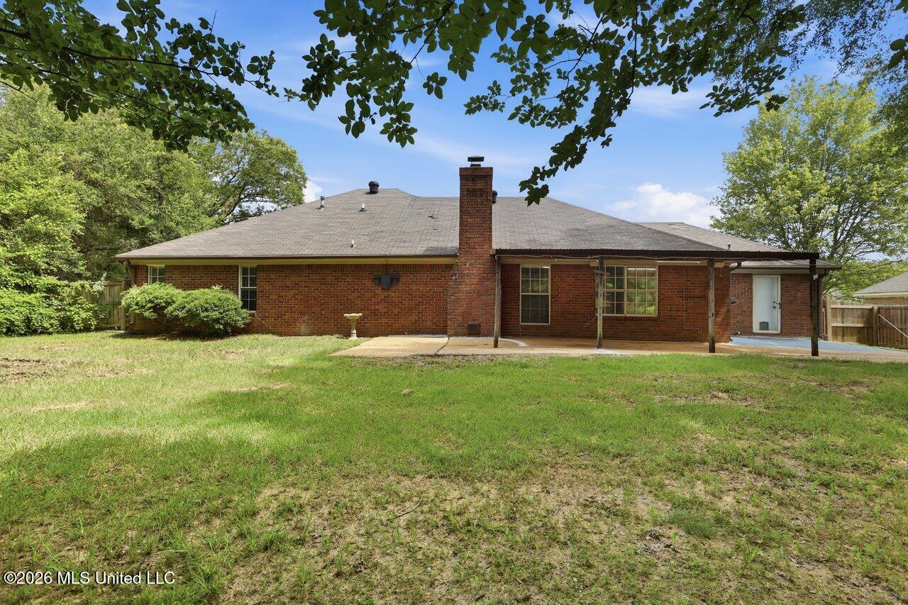 153 Oak Ridge Circle Madison, MS 39110 - Photo 28 of 31 153 Oak Ridge Cir Hometoursms.com 28