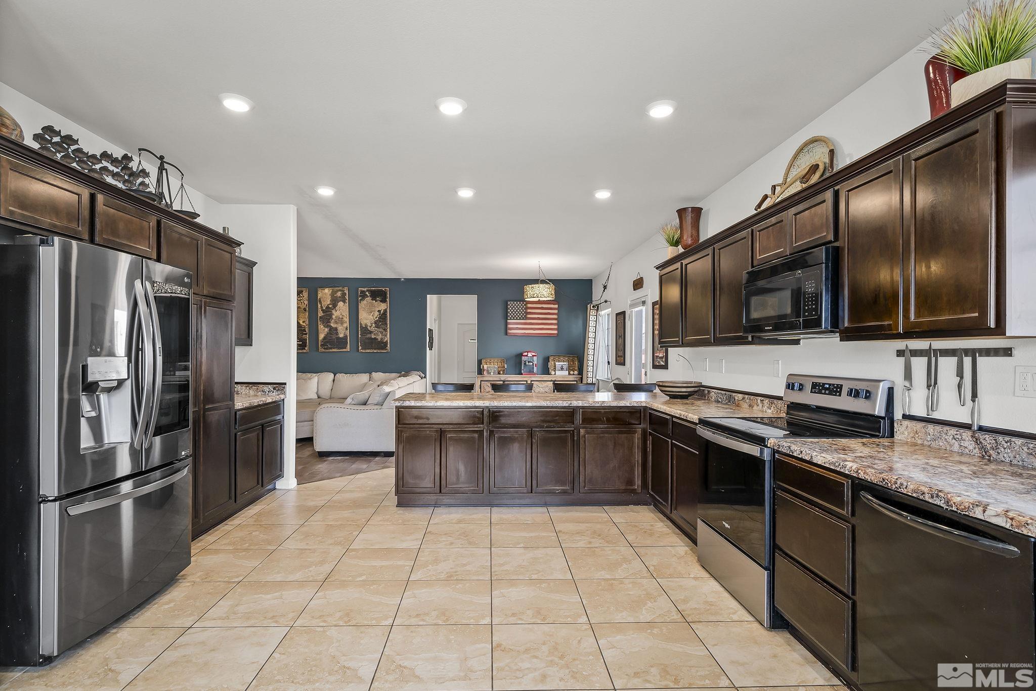 18369 Narrowleaf Court Reno, NV 89508 - Photo 11 of 34 Photo 11