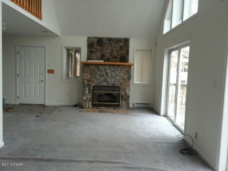3418 Lancaster Drive Bushkill, PA 18324 - Photo 6 of 10