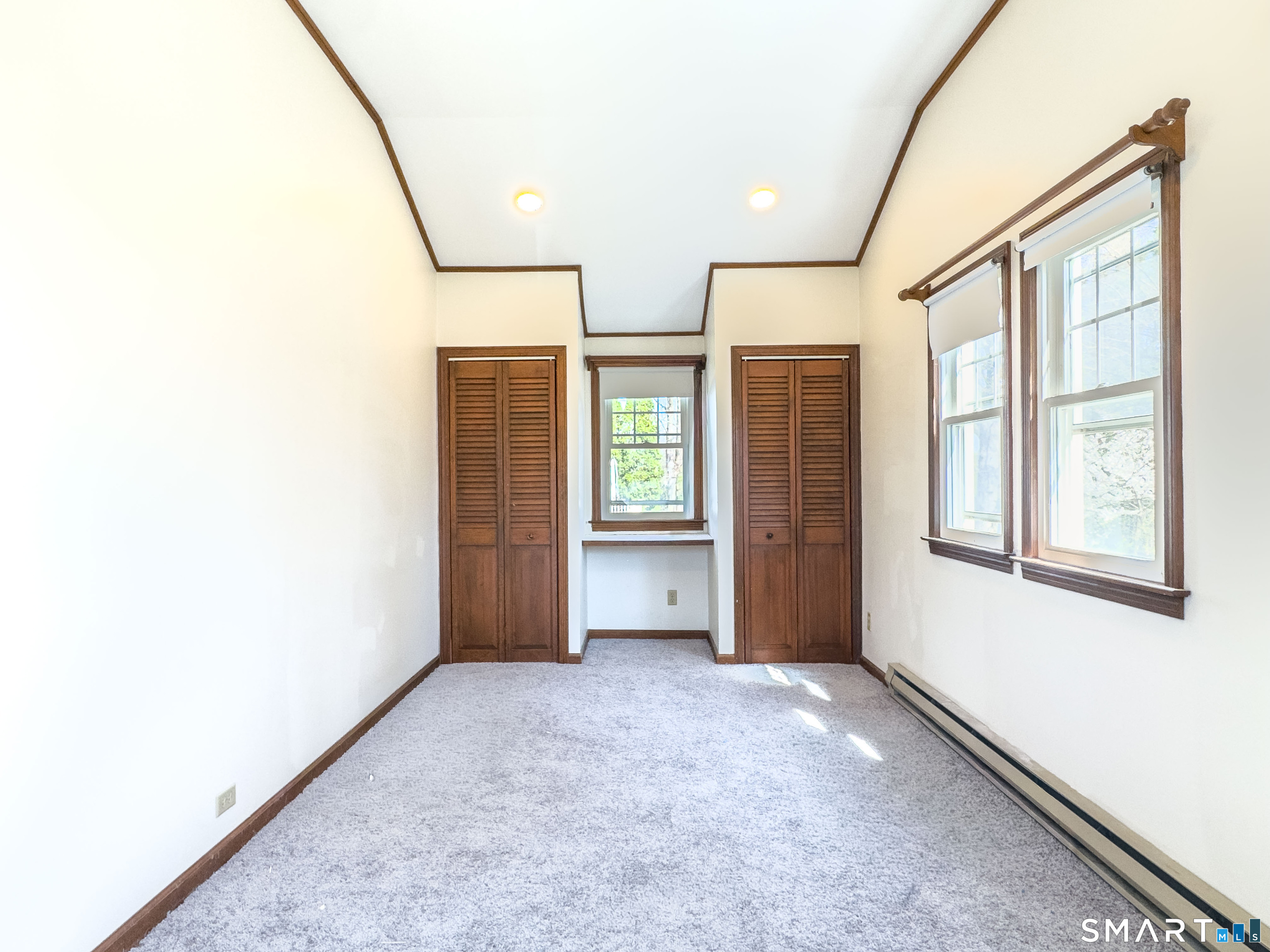 27 Glendale Drive Waterbury, CT 06708 - Photo 11 of 27 a view of an empty room with a window
