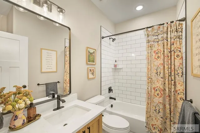 $699,900 | 62 North 4142 East, Rigby, ID 83442