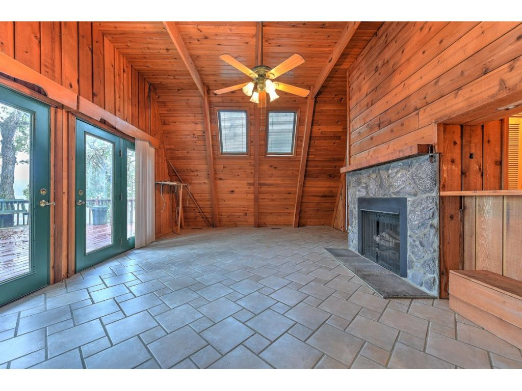 841 Summer Sound Road Piney Flats, TN 37686 - Photo 4 of 33 Photo 4