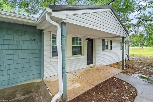 $230,000 | 1700 Old Hollow Road, Walkertown, NC 27051