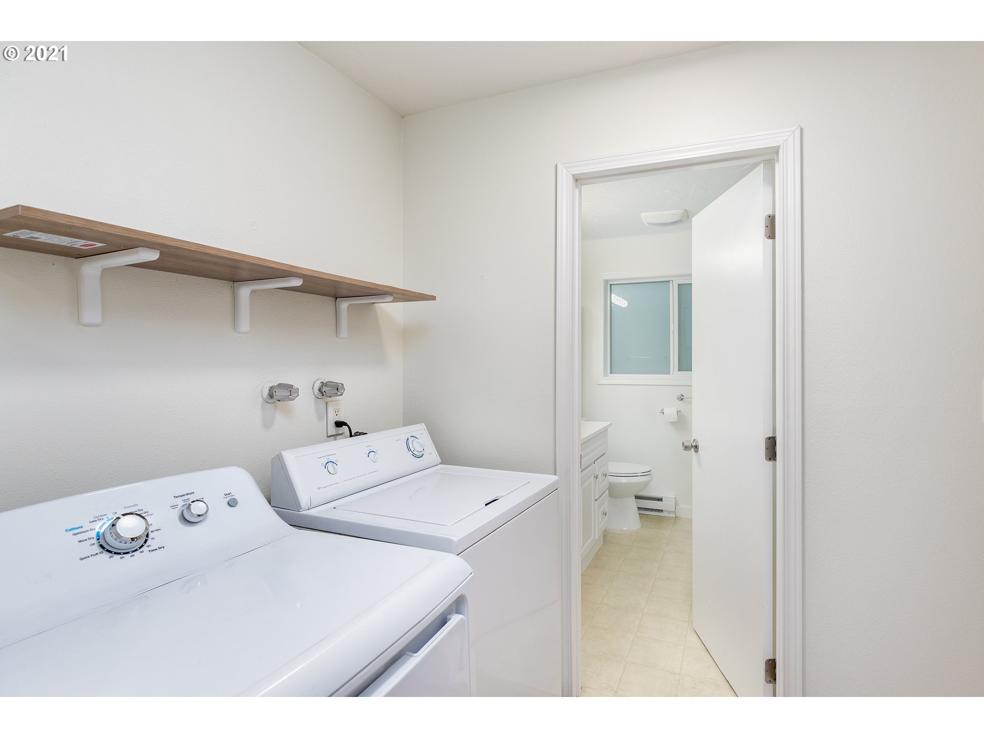 3006 Southwest Spring Garden Street Portland, OR 97219 - Photo 8 of 22 Gallery Image 8