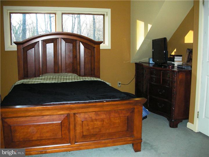 8093 Covered Bridge Road Quakertown, PA 18951 - Photo 10 of 19 Bedroom - Main