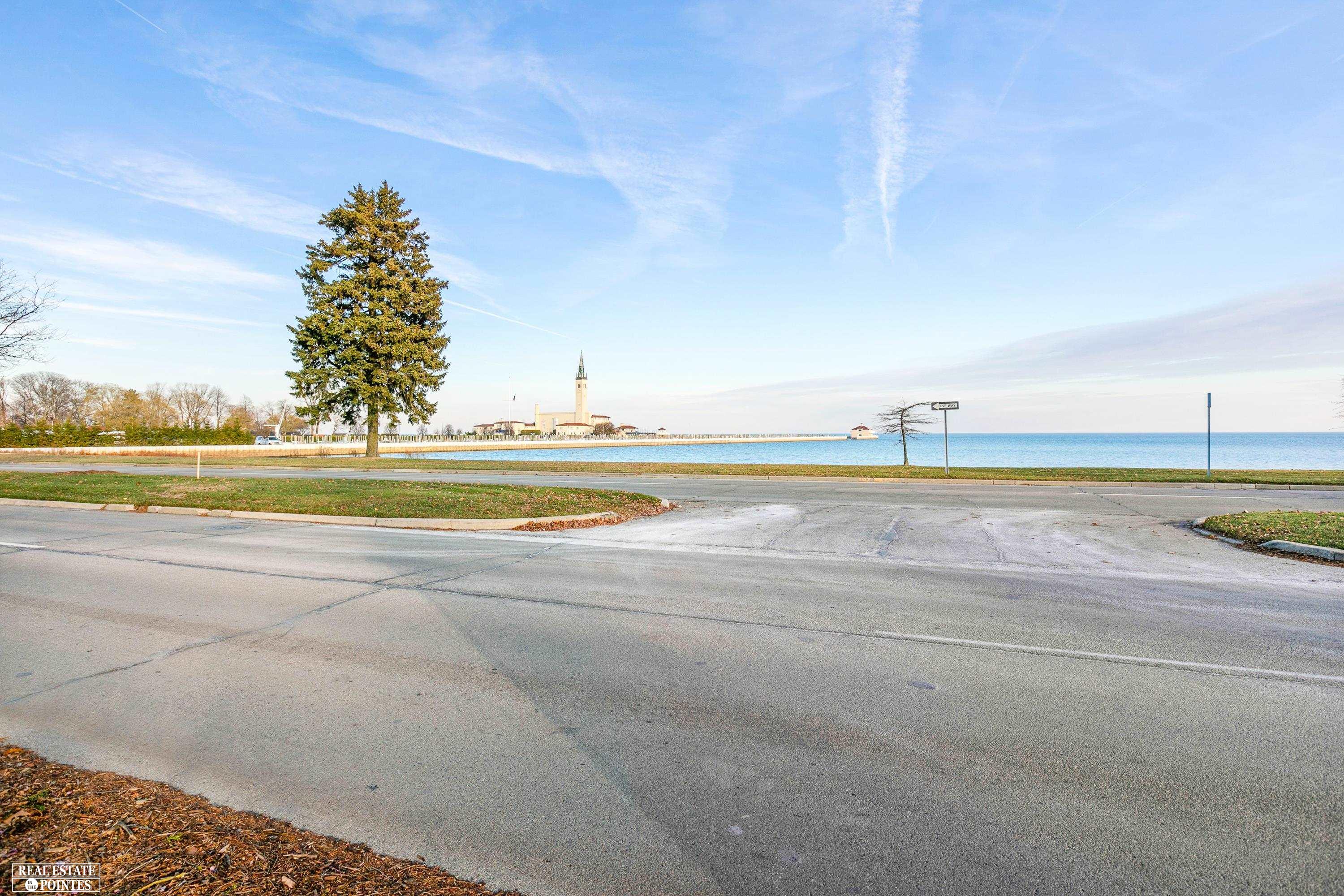 755 Lake Shore Road Grosse Pointe Shores, MI 48236 - Photo 5 of 66