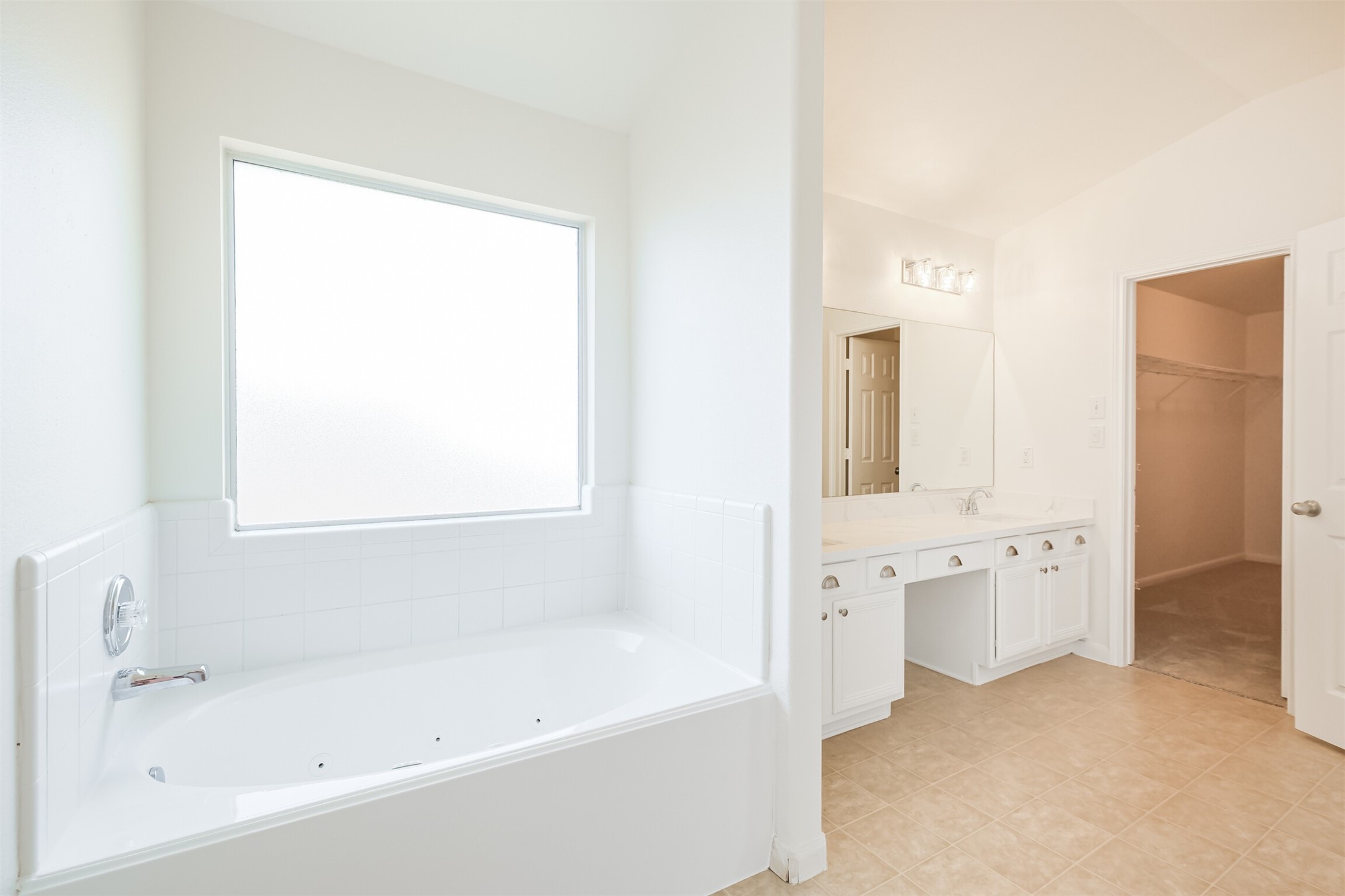 2030 Vanderwilt Court Katy, TX 77449 - Photo 24 of 36 Even the bath has been remodeled! There is also a stand-alone shower.