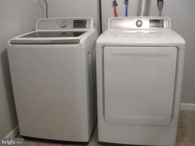 5 Powder View Court Baltimore, MD 21236 - Photo 14 of 17 separate laundry room /new Samsung washer / dryer