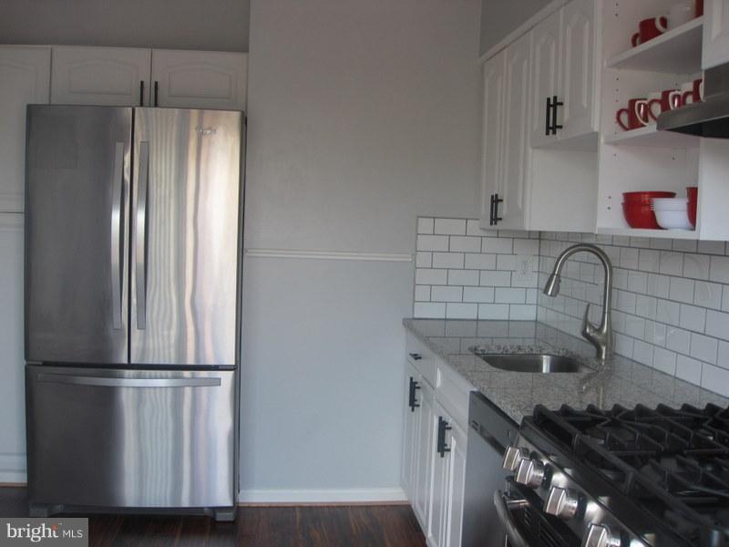 5 Powder View Court Baltimore, MD 21236 - Photo 7 of 17 new back splash