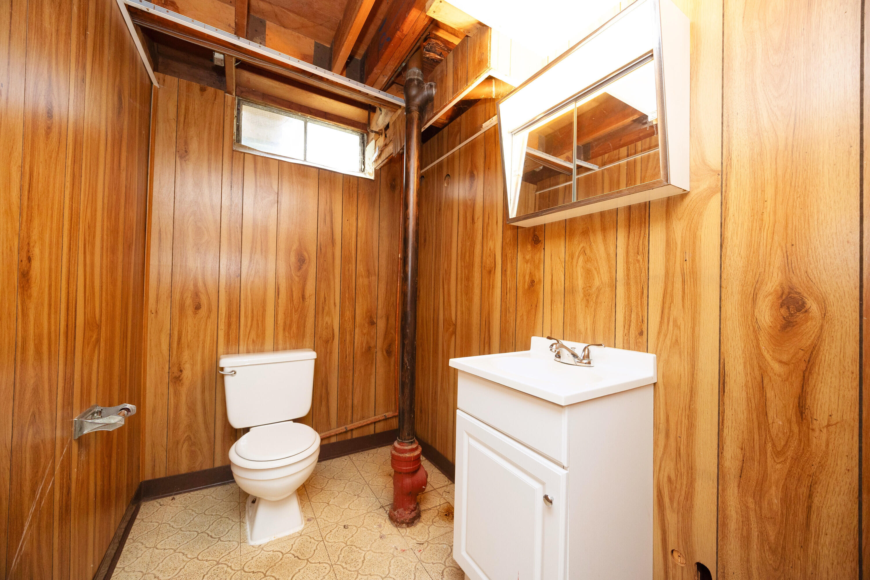 1031 North Maple Road Ann Arbor, MI 48103 - Photo 23 of 36 00__55