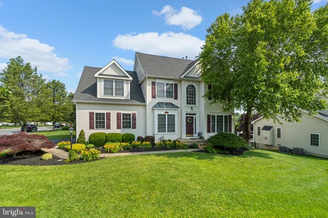a view of a field of a house
