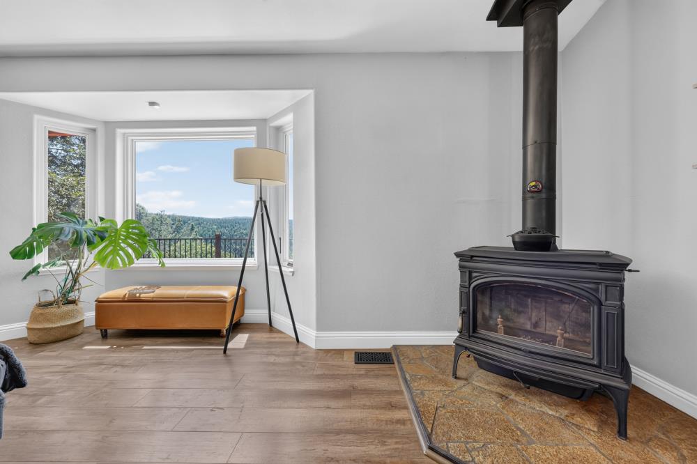 4820 Shooting Star Road Placerville, CA 95667 - Photo 15 of 68