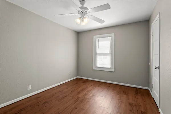 $105,000 | 805 Ave C, Levelland, TX 79336