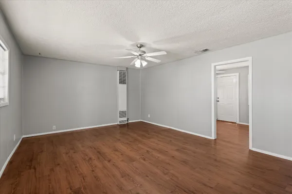 $105,000 | 805 Ave C, Levelland, TX 79336
