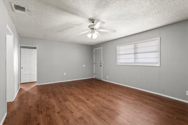 $105,000 | 805 Ave C, Levelland, TX 79336