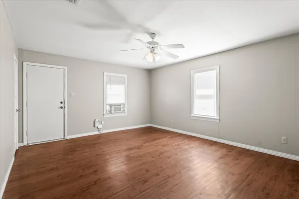 $105,000 | 805 Ave C, Levelland, TX 79336