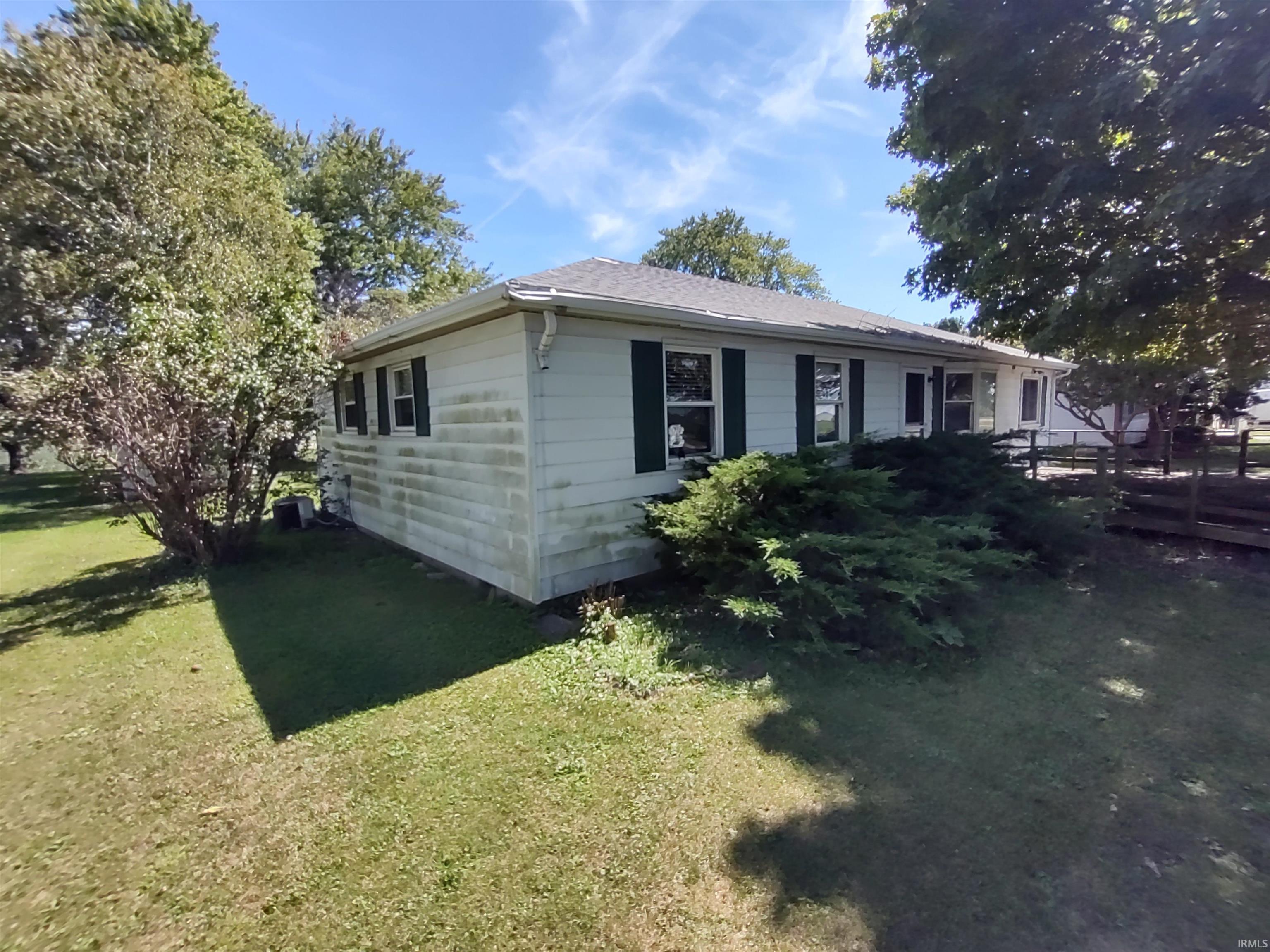 9871 South Evans Road Brookston, IN 47923 - Photo 3 of 34