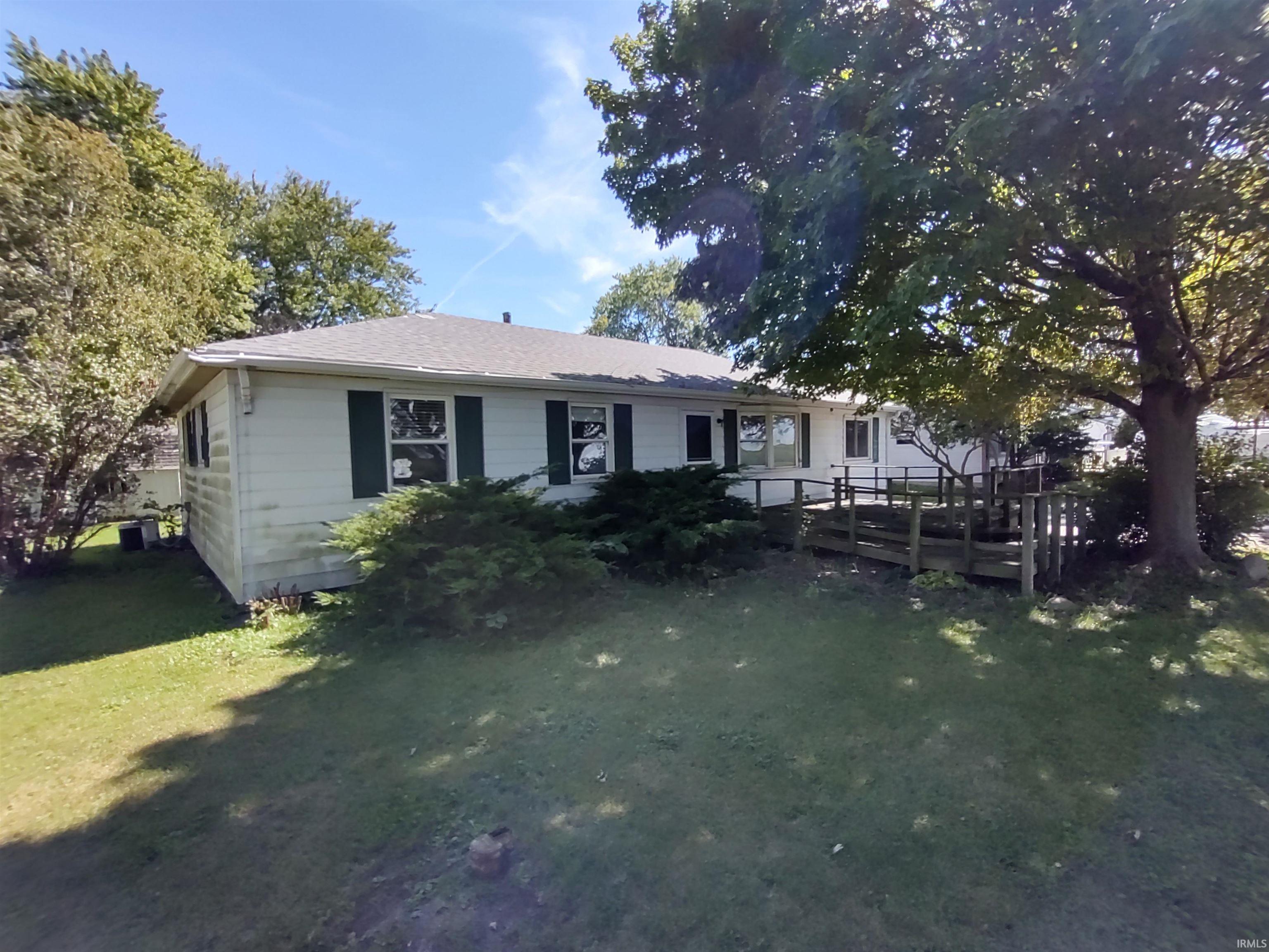 9871 South Evans Road Brookston, IN 47923 - Photo 4 of 34