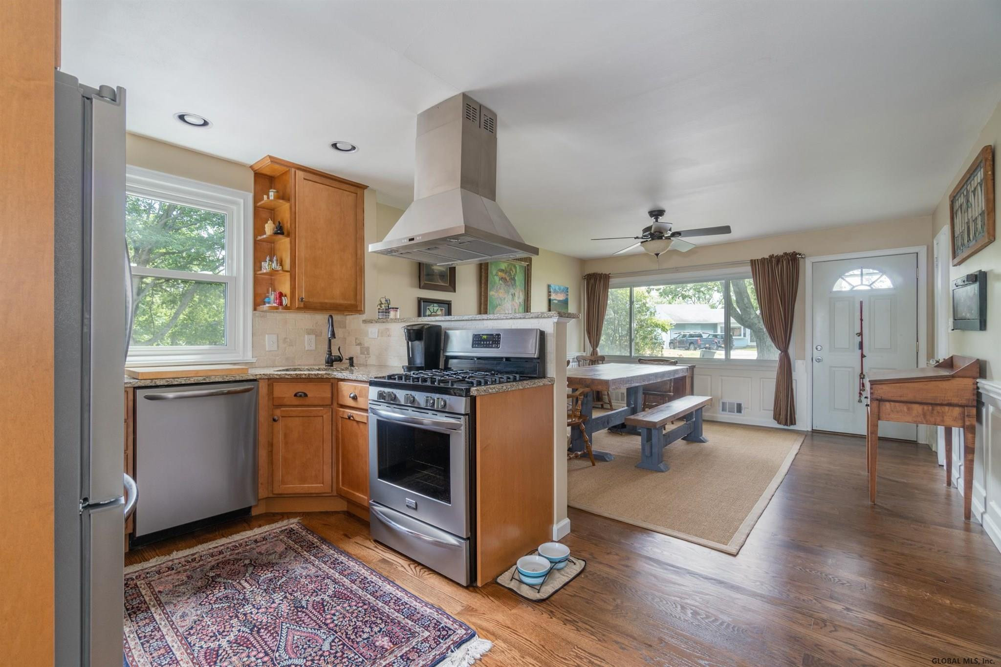 5 Hitching Post Road Colonie Village, NY 12205 - Photo 6 of 27 Photo 6