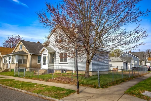 $295,900 | 138 Wilber Street, Springfield, MA 01104