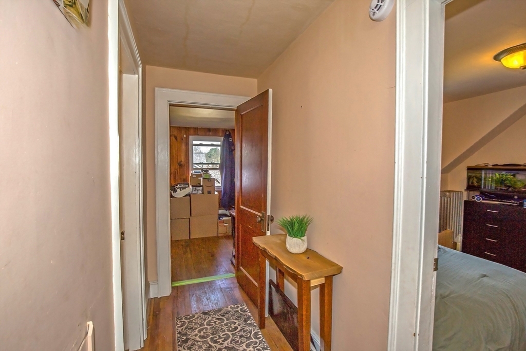 138 Wilber Street Springfield, MA 01104 - Photo 18 of 28