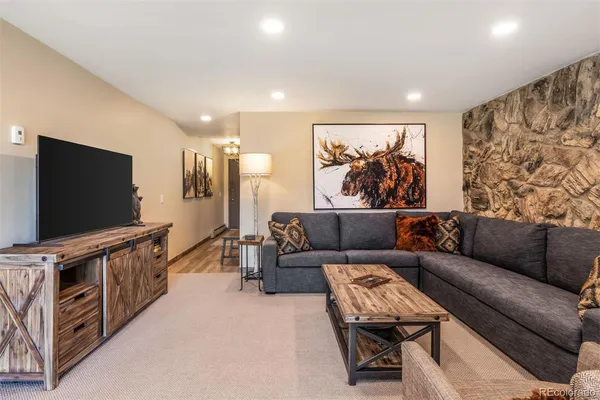 $690,000 | 160 E Lane, Unit 102, Dillon, CO 80435