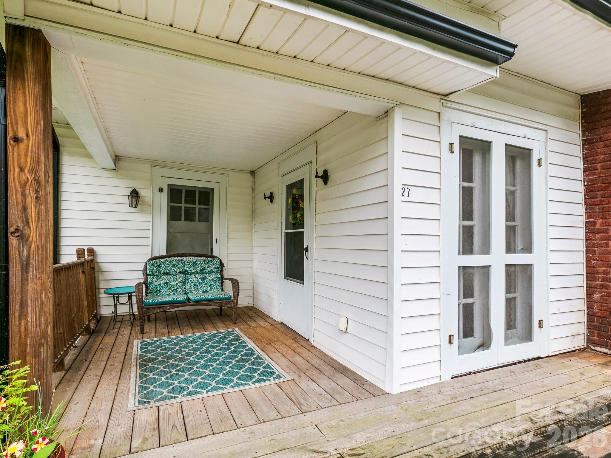 27 Warwick Road Asheville, NC 28803 - Photo 5 of 24 Gallery Image 5